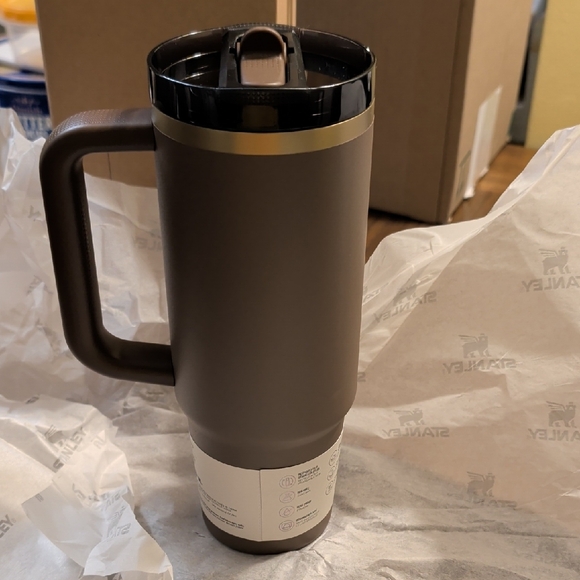 Stanley Quencher Protour Tumbler, 30 Oz - Espresso Gold - New In Box - Picture 5 of 8